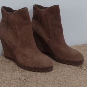 Micheal Kors, 11 Suede Wedge Bootie, Cognac